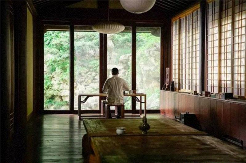 做香是一件很可怕的事情，,他从小寄养于寺庙，一生都迷上了那种味道……,寺庙,寄养,味道,桂花,合香,敖勇军,养智香铺,沉香,香铺,奇楠