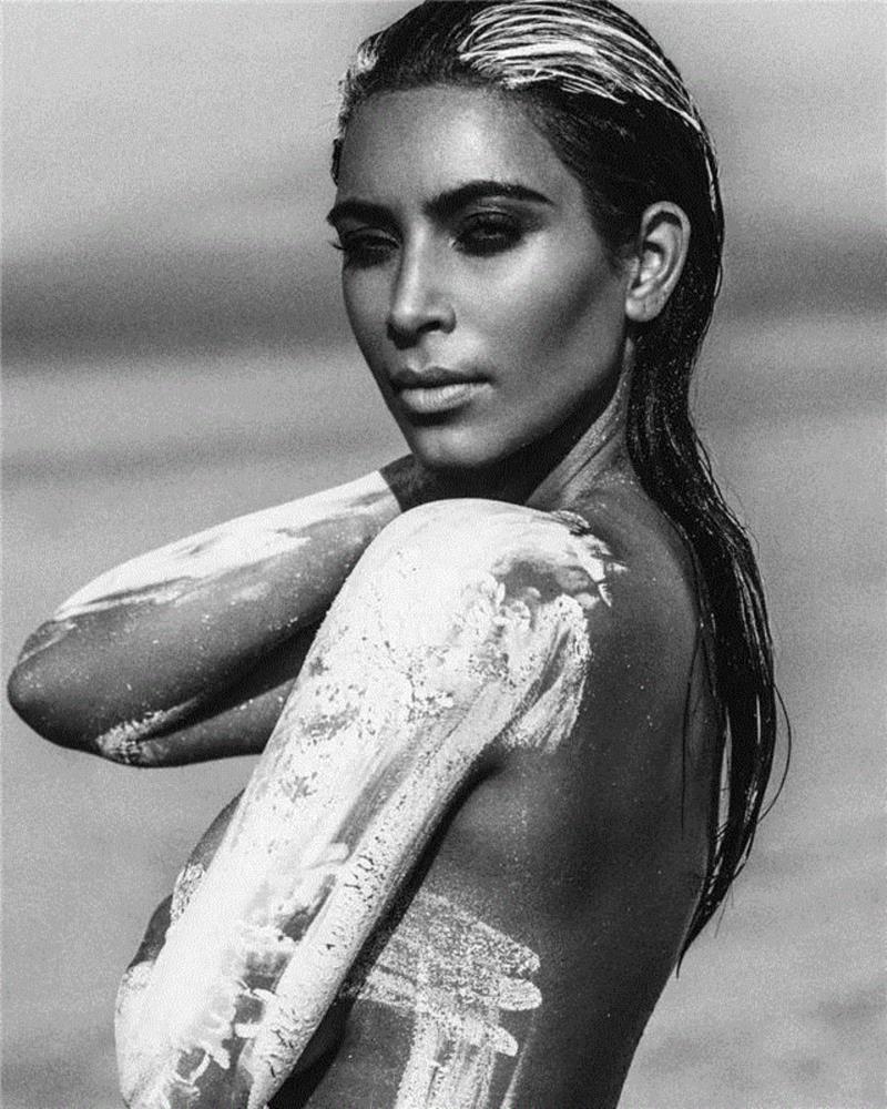 《花花公子》的封面女郎 | kim kardashian,花花公子,封面女郎,kim,kardashian,回复,陶艺,琅沐创意年代,陶瓷,中国风,人体艺术