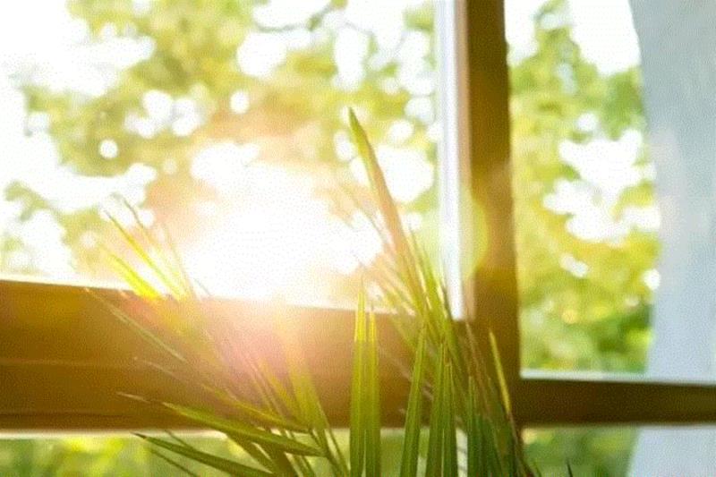 一觉睡醒，天亮时，从窗外射进来的阳光，是不是也会让你不自觉地闭紧眼睛？,你的皱纹是睡出来的！这个美容眼罩和枕套能拯救你,美容,眼罩,枕套,皱纹,离子,iluminage,材质,铜离子,保养,肌肤