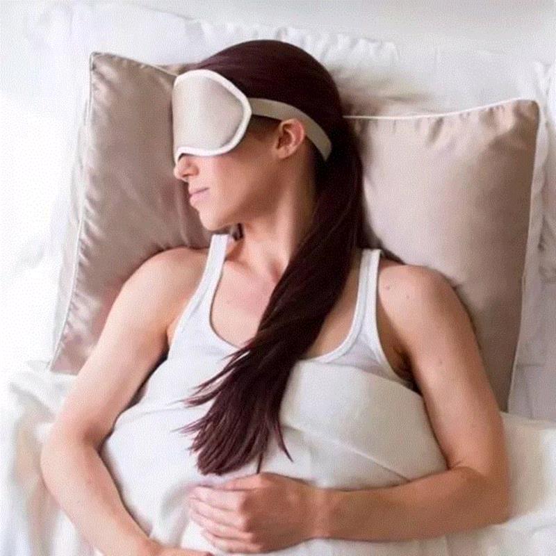 铜元素，是一种我们皮肤里本来就有的矿物质微量元素。,你的皱纹是睡出来的！这个美容眼罩和枕套能拯救你,美容,眼罩,枕套,皱纹,离子,iluminage,材质,铜离子,保养,肌肤