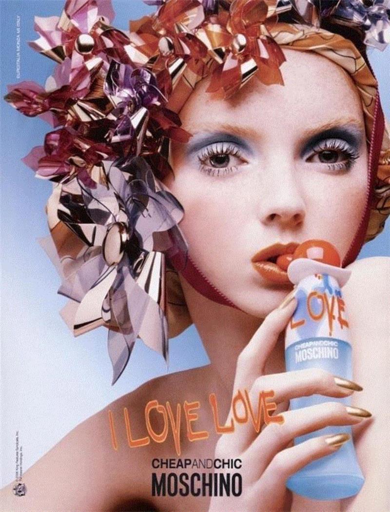 MOSCHINO I Love Love Fragrance 2009,Fashion｜超模们的私生活,超模,Fashion｜,私生活,模特,PRADA,时尚,编程,品牌,Sasha,Lily
