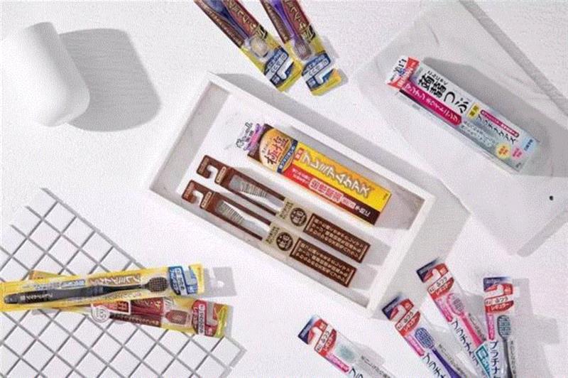 120年来，惠百施不断革新，做出的牙刷在日本大受欢迎。,马毛、山羊毛、獾毛做成的牙刷，畅销日本100多年,牙刷,日本,马毛,山羊,动物,惠百施,牙齿,牙龈,牙膏,特惠