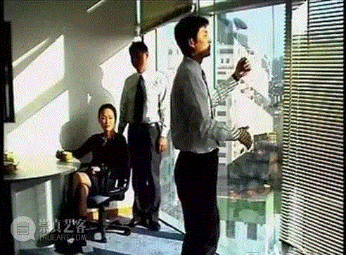 杨福东，城市之光，2000年，6 minutes&nbsp;视频|单路视频，彩色有声影片,版权归艺术