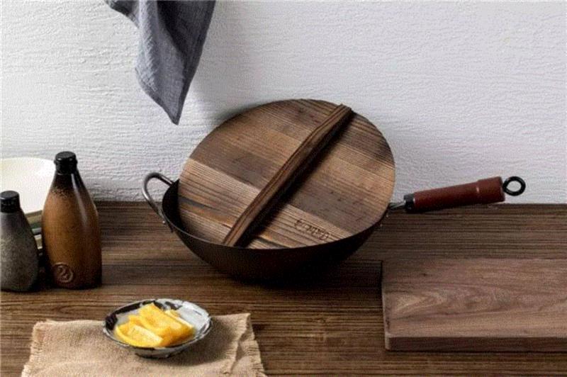 平时：,日本主妇最爱的铁锅，超轻巧，一只手就能颠勺,铁锅,日本,主妇,RIVER,炒锅,LIGHT,中华,直径,厂商,指导价