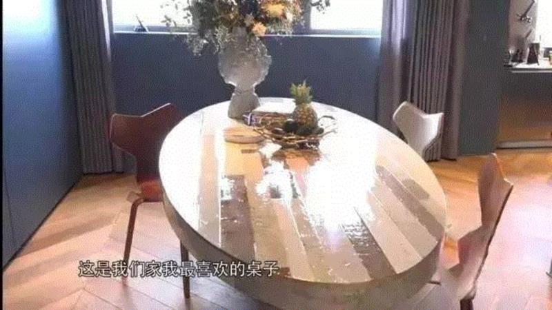 井柏然3000万豪宅内部曝光，看看明星家里都有啥,豪宅,曝光,品牌,设计师,井宝,意大利,柏然,家具,客厅,茶几