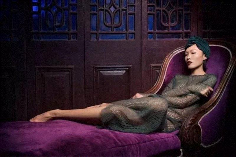 这款精致的长袍，图案立体，质感高级。,绝美的蕾丝内衣，很懂你的胸,蕾丝,内衣,美的,吊带,图案,注册,优惠券,atelier,intimo,长夜