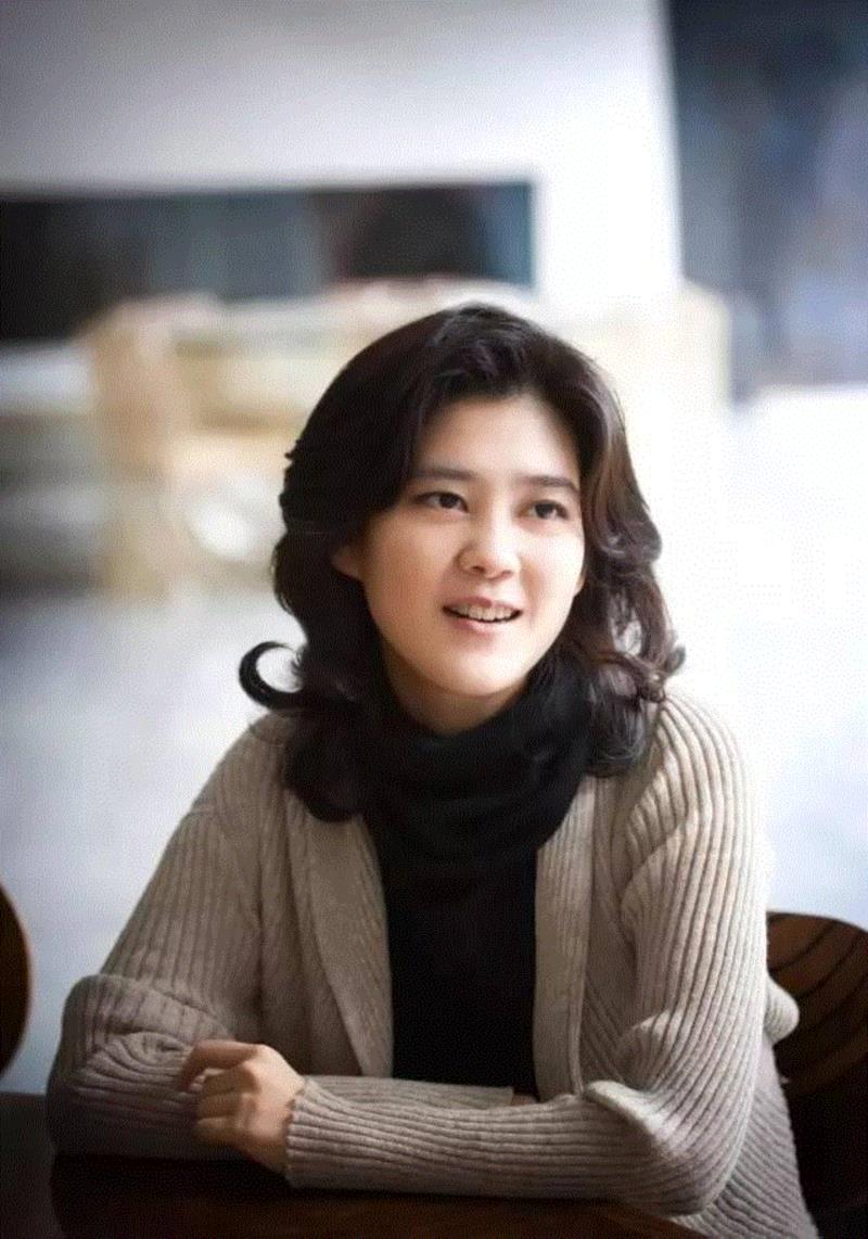 美貌气质神似女神李英爱,离婚要赔70亿！豪门“李英爱”错嫁渣男：精神贫穷的男人，不能嫁！,离婚,豪门,李英爱,男人,李富真,任佑宰,三星,李健熙,李在,韩国