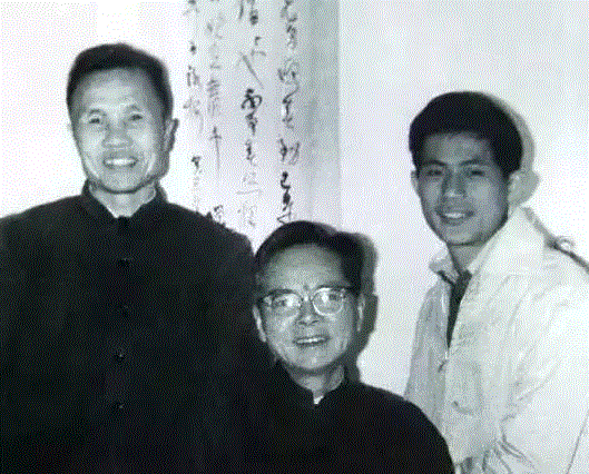 大护法“主演”徐锦江，不只是三级片教父,徐锦江,护法,主演,教父,广州美术学院,关山月,投稿,铺子,抑郁症,青铜