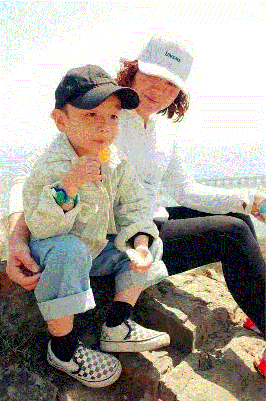 乡下奶奶亲手缝衣服，把5岁孙子变成国际潮人,奶奶,衣服,孙子,yoyo,爸爸,妈妈,时尚,照片,杭州,潮流