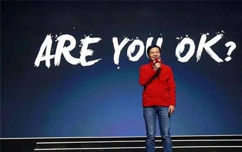 “我今天是不是忘穿内裤了？”