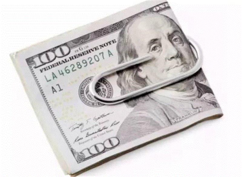 香奈儿的回旋镖、爱马仕的垃圾桶、Prada的回形针，这些时尚大牌到底在干什么？！