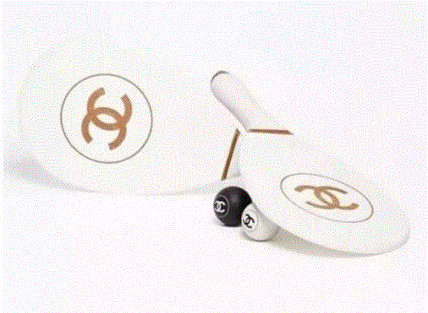 香奈儿的回旋镖、爱马仕的垃圾桶、Prada的回形针，这些时尚大牌到底在干什么？！