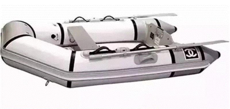 香奈儿的回旋镖、爱马仕的垃圾桶、Prada的回形针，这些时尚大牌到底在干什么？！