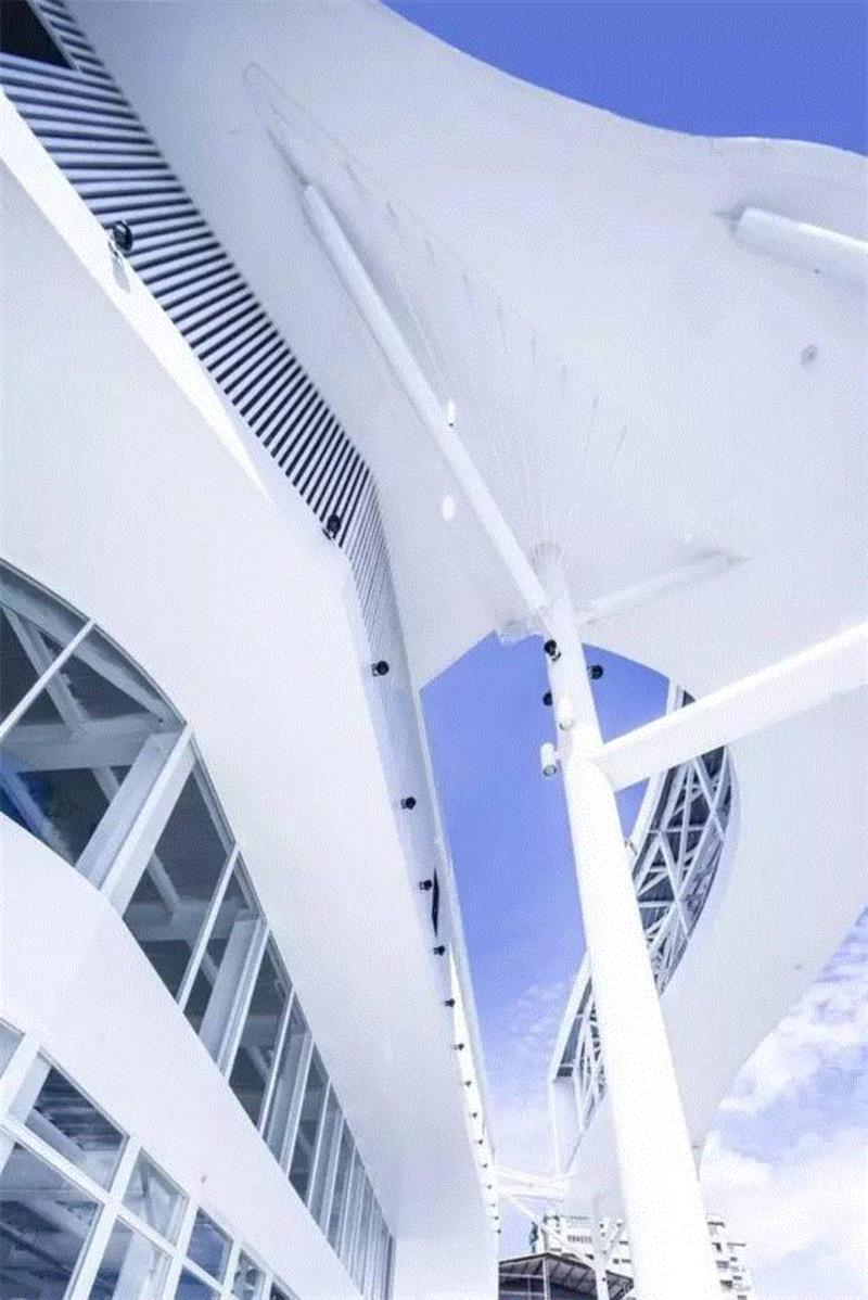 浮悬骑楼 Floating Veranda / 董育纶建筑师事务所