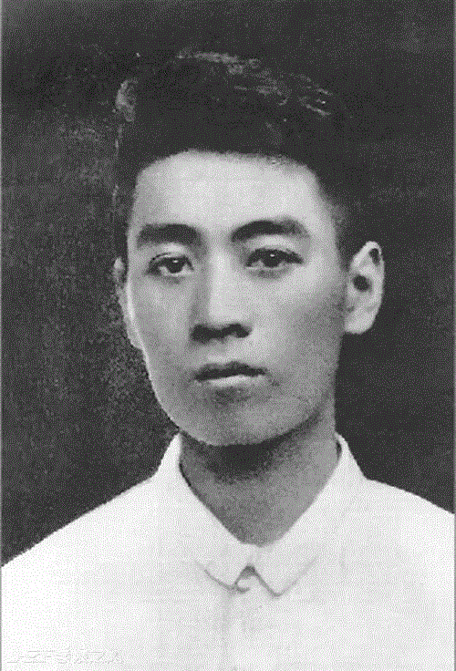 周总理男扮女装罕见照片，当年狂收男人情书