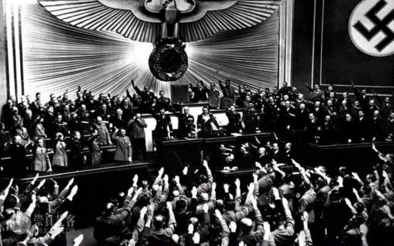 她是希特勒心中最完美的德国女人，却因此入狱4年被世人唾骂70年 ,摄影师,纳粹,纪录片,电影,德国,希特勒,莱妮·里芬斯塔尔