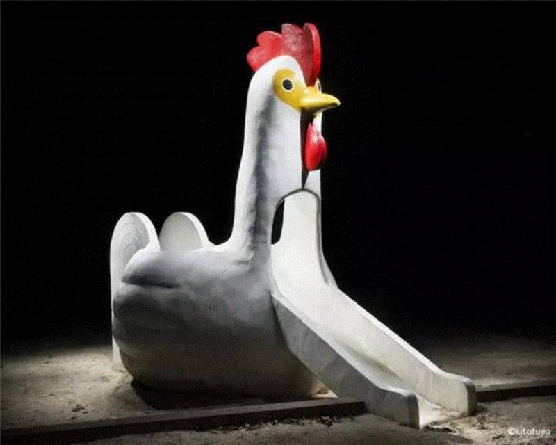 这位摄影师记录下了日本历史上最辉煌的儿童滑梯