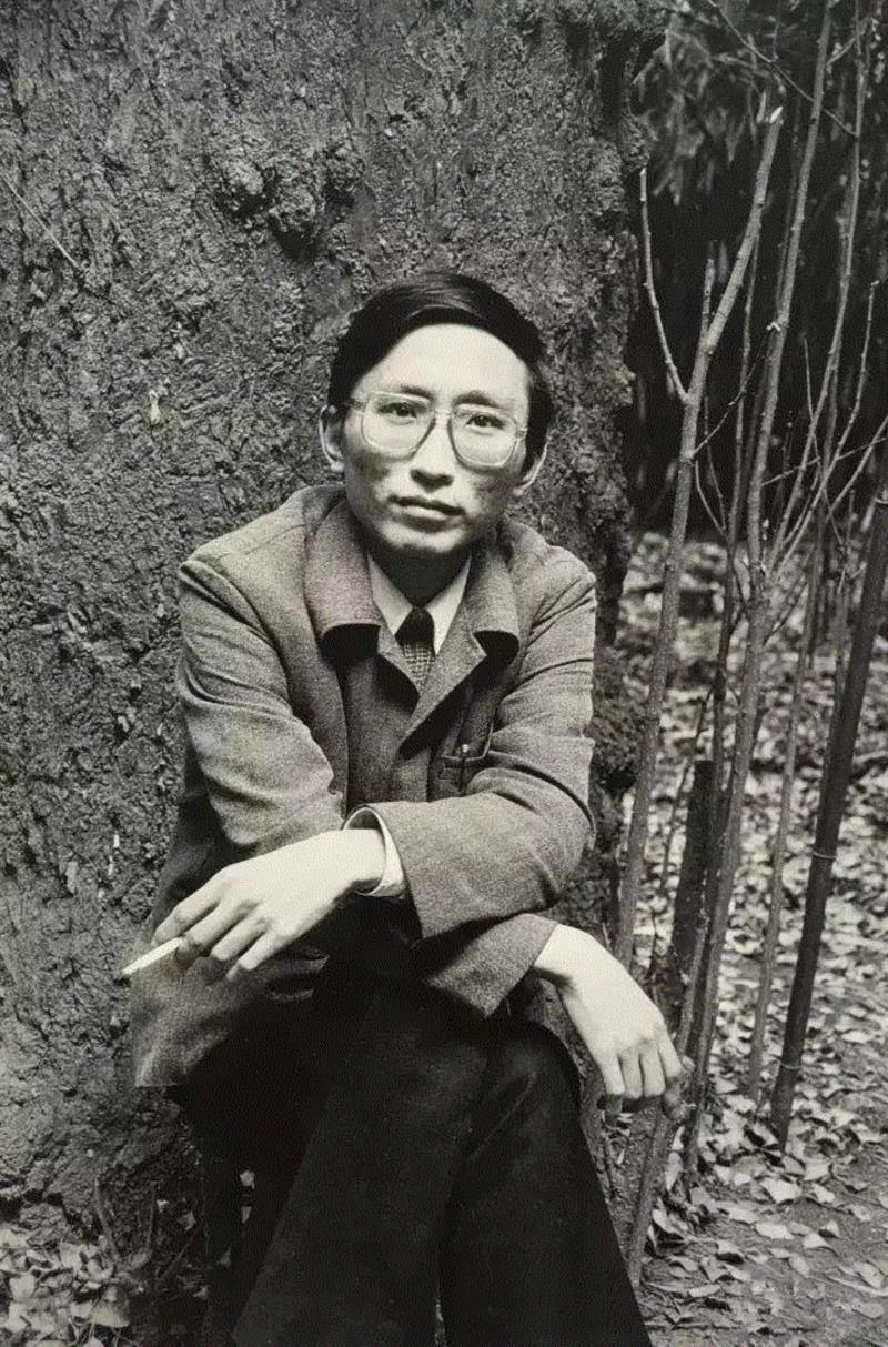 诗人柏桦,纪录 ▎20岁的巩俐，30岁的姜文，从没见过的大咖黄金时代青涩照