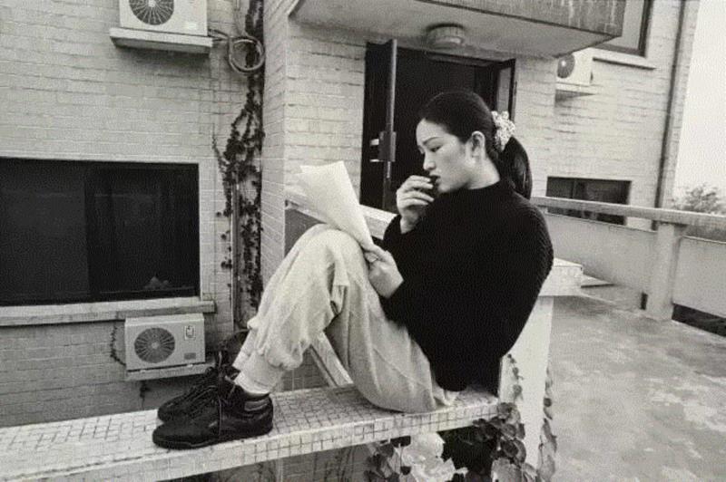 纪录 ▎20岁的巩俐，30岁的姜文，从没见过的大咖黄金时代青涩照