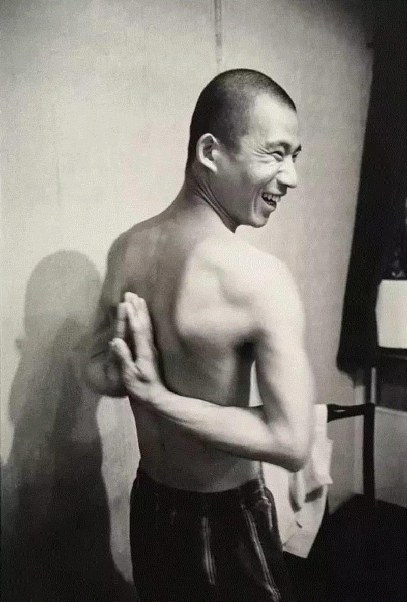 纪录 ▎20岁的巩俐，30岁的姜文，从没见过的大咖黄金时代青涩照