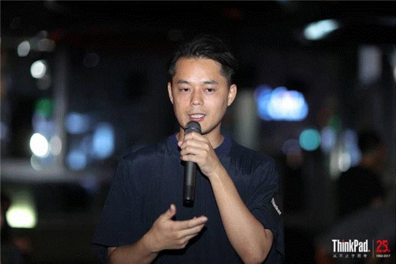 你，过来，来我屋里