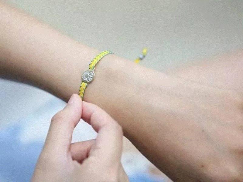 最近爆红的小奶嘴项链,太有爱了!