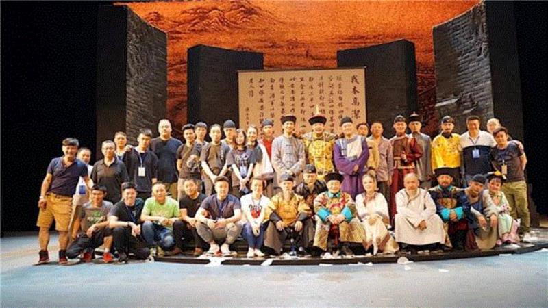 第十五届中国戏剧节参演剧目《大清相国》恢弘上演于宁夏大剧院