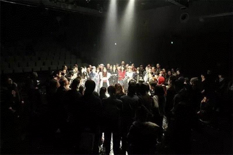 身体的，太身体的 | Yann Marussich的行为剧场