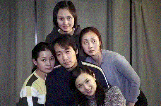 16年后,辛柏青朱媛媛袁泉陶虹等泪洒“青春版”《狂飙》演出现场