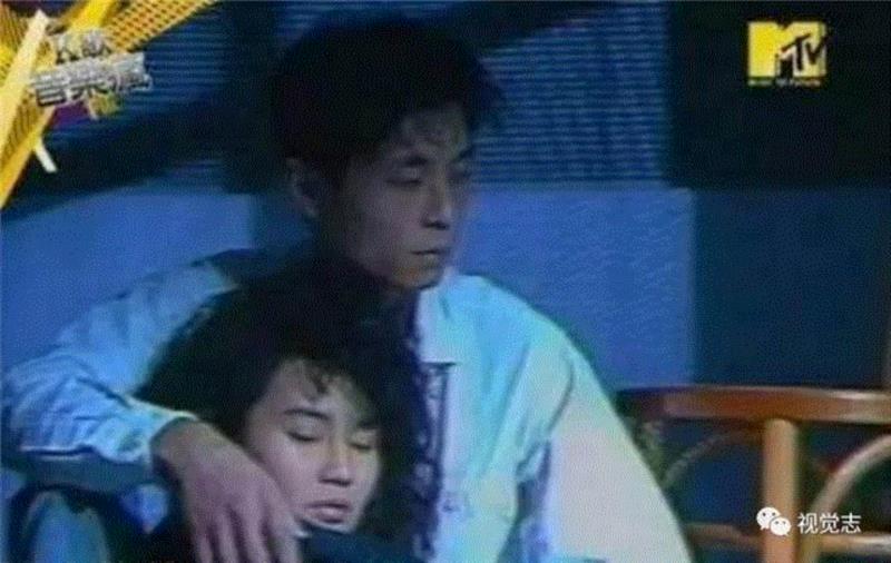 王杰告别歌坛：曾经不懂他的歌，听懂已是伤心人……