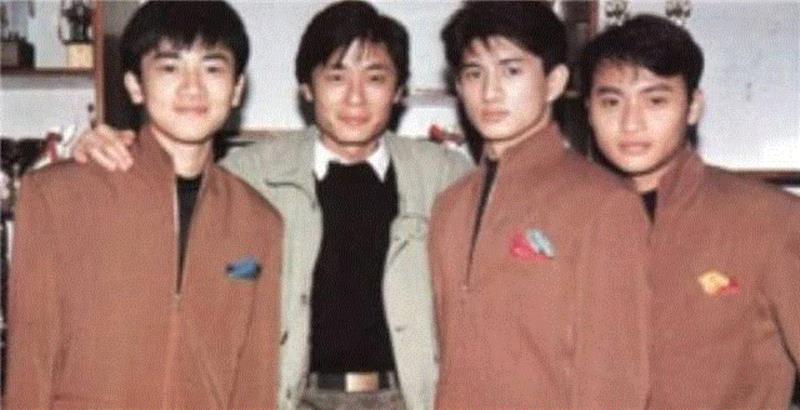 王杰告别歌坛：曾经不懂他的歌，听懂已是伤心人……