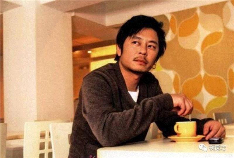 王杰告别歌坛：曾经不懂他的歌，听懂已是伤心人……