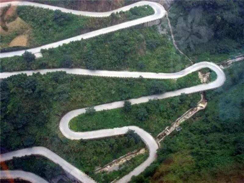 【女司机的噩梦】世界上最恐怖的14条公路，中国竟上榜两条