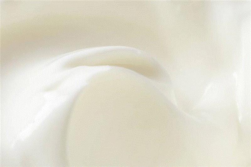 这盒网红酸奶，每一口都像在舔盖儿