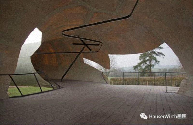 豪瑟沃斯25周年特辑：乡间草坪上的天然“贝壳”，“拉迪克廊亭”亮相豪瑟沃斯萨默塞特艺术中心