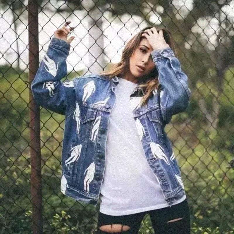 这个90后女孩的黄金腰臀比堪比玛丽莲·梦露，被ins评为全球最性感女神！四百万粉丝每天等着舔屏