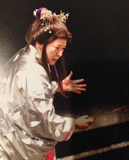 新瓶装盛的麦克白夫人和她的倒霉夫君