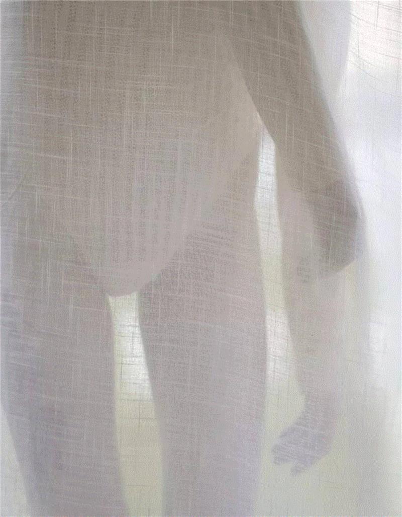 文身美女，漂亮得该裸奔