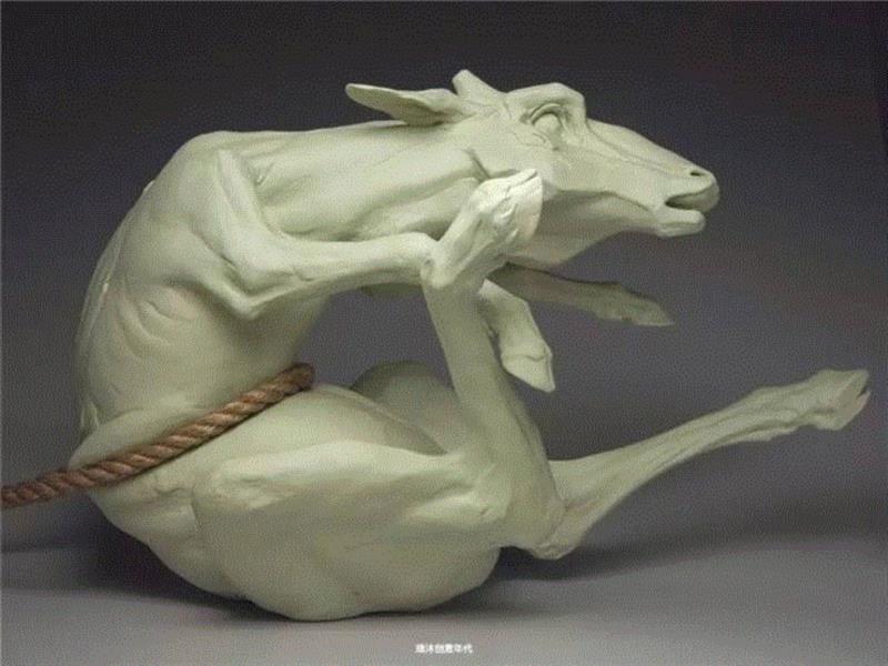 震撼人心 | 美国雕塑家Beth Cavener动物雕塑