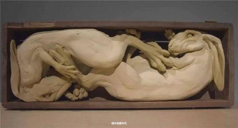 震撼人心 | 美国雕塑家Beth Cavener动物雕塑