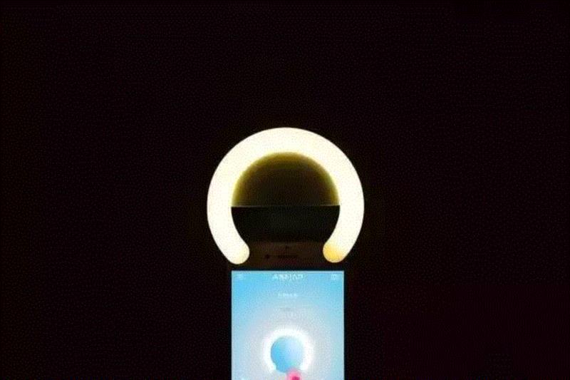 有了这只补光灯，自拍都不用修图