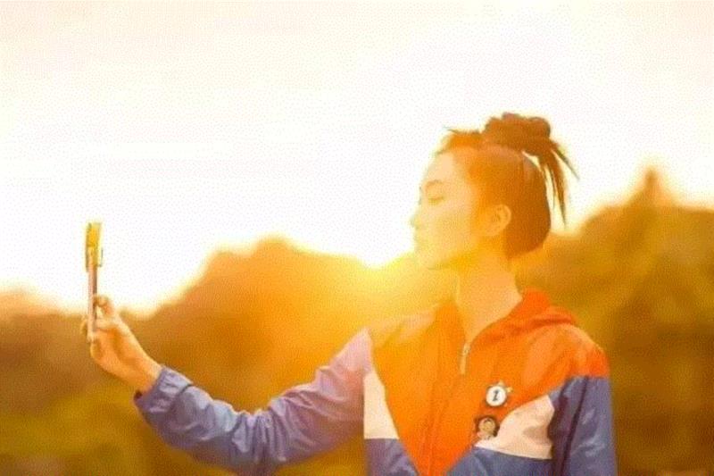有了这只补光灯，自拍都不用修图