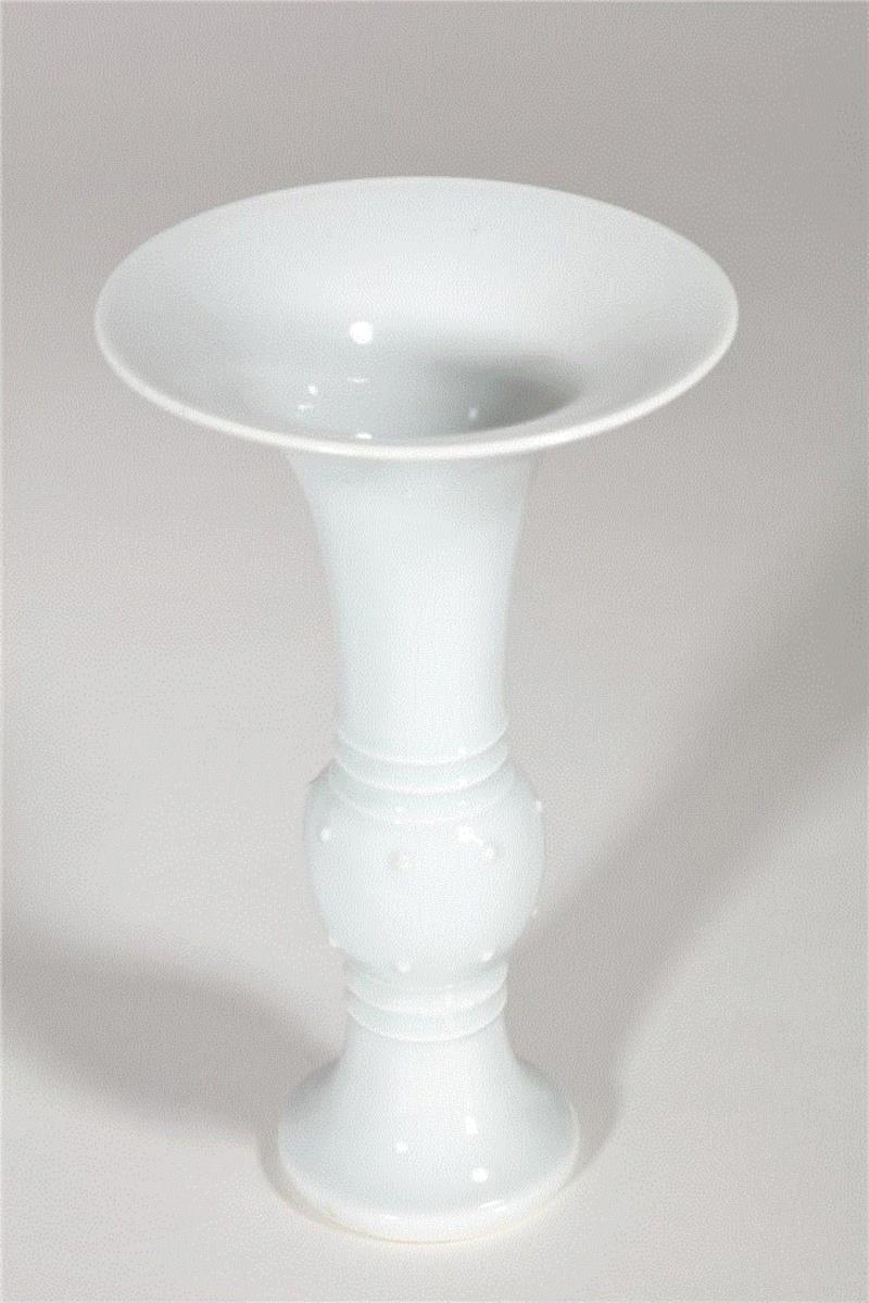 瑰映如茵——玫茵堂暨欧美搜储康熙、雍正御窑精华（二）