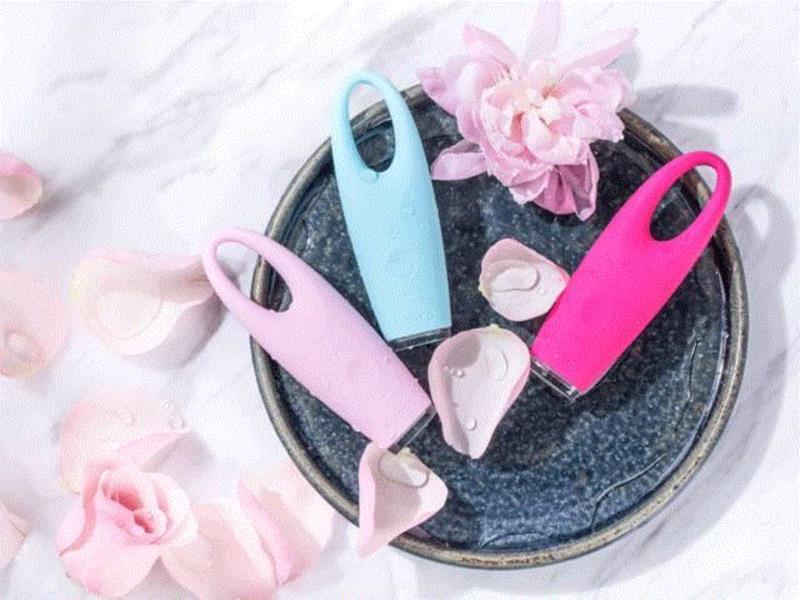 小身材扭一扭，抚平眼角细纹全靠它