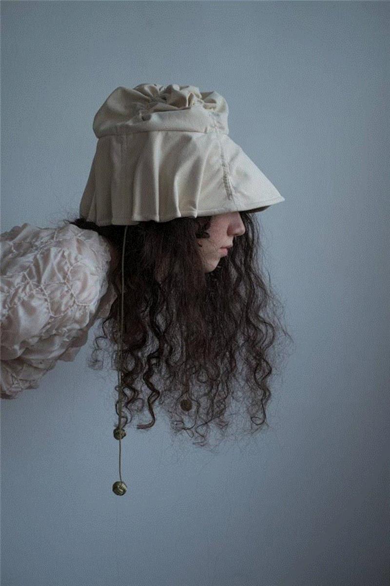 Fashion｜你的造型离high fashion，也许只差一顶帽子
