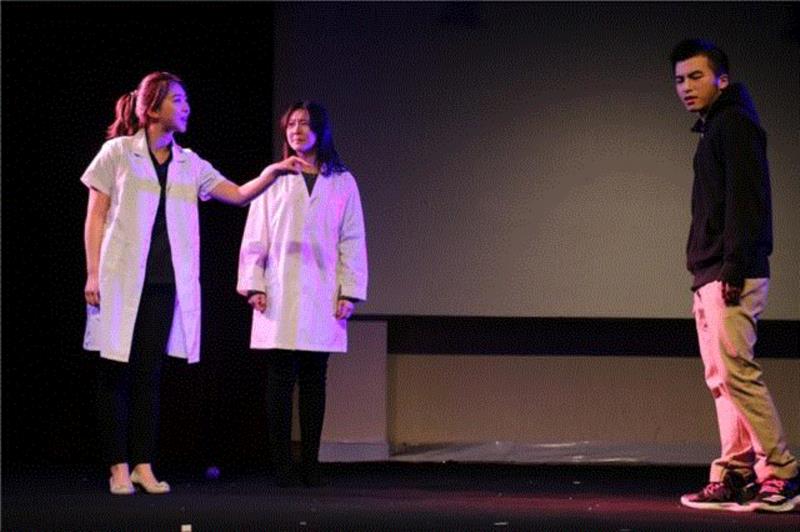 第十四届大话节决赛作品 | 上海财经大学学生话剧团《底片中的比斯特》