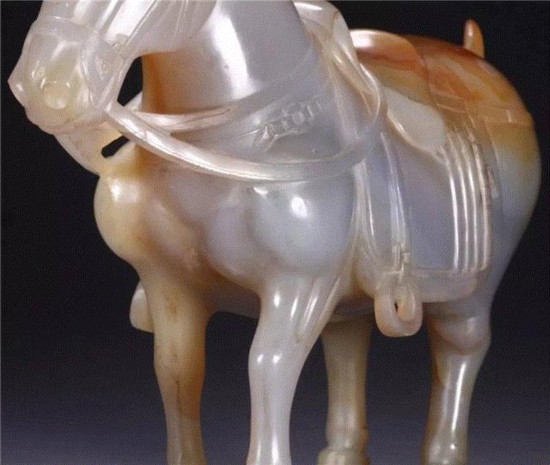 马到成功——北京中拍国际2017春拍重器 唐 · 玛瑙“特勒骠”
