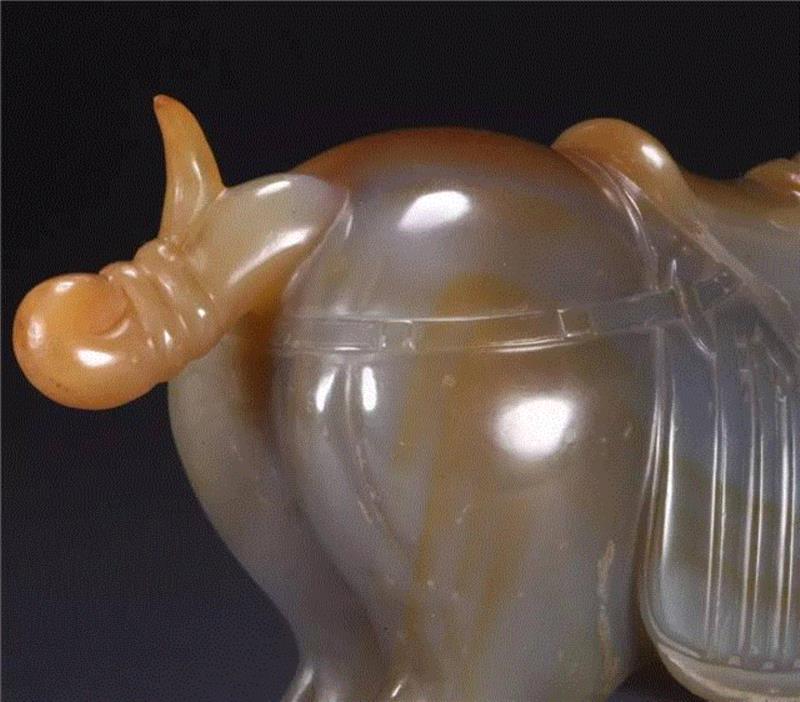 马到成功——北京中拍国际2017春拍重器 唐 · 玛瑙“特勒骠”