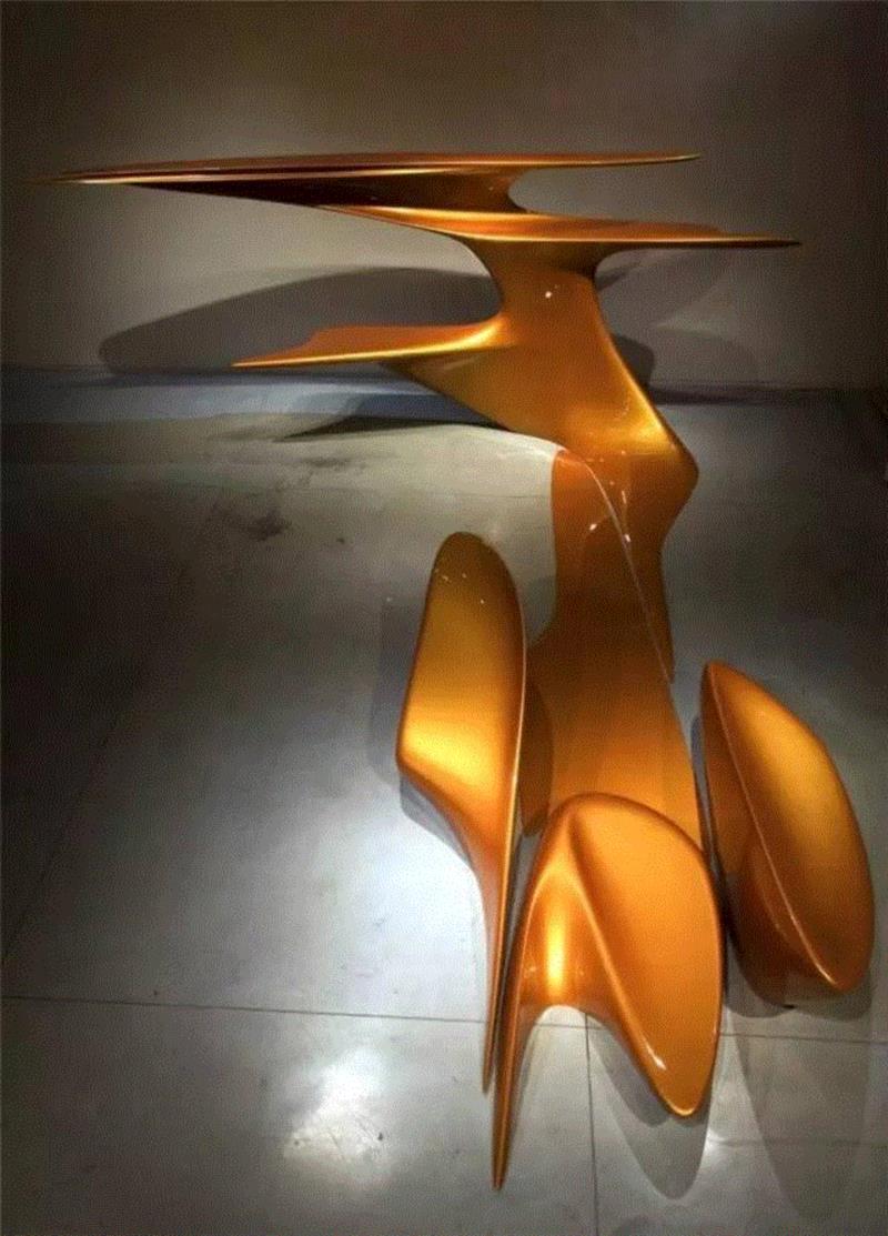 不朽的流线  |  建筑师 Zaha Hadid 作品