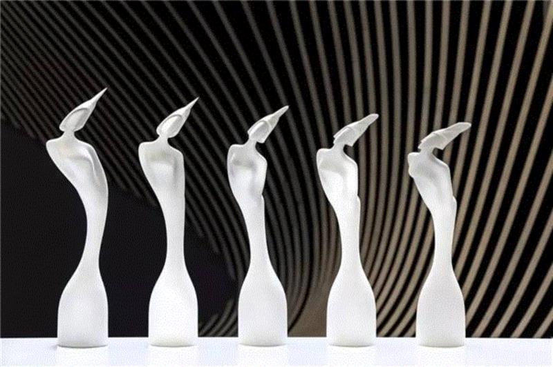 不朽的流线  |  建筑师 Zaha Hadid 作品